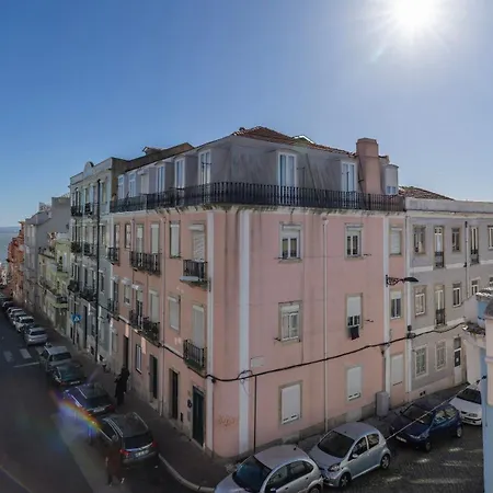 Comfort & Bright By Lovelystay Lisbon