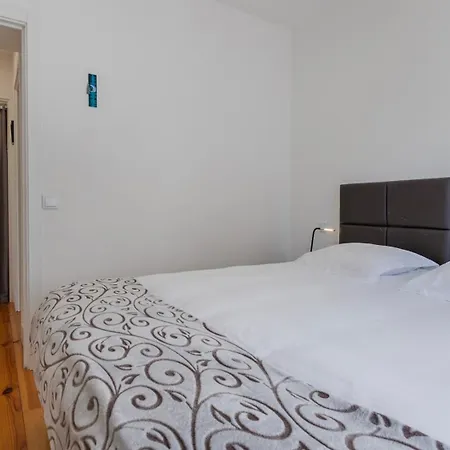 Comfort & Bright By Lovelystay Apartment *