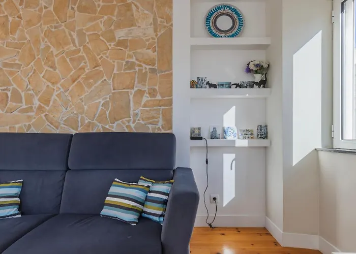 Apartment Comfort & Bright By Lovelystay